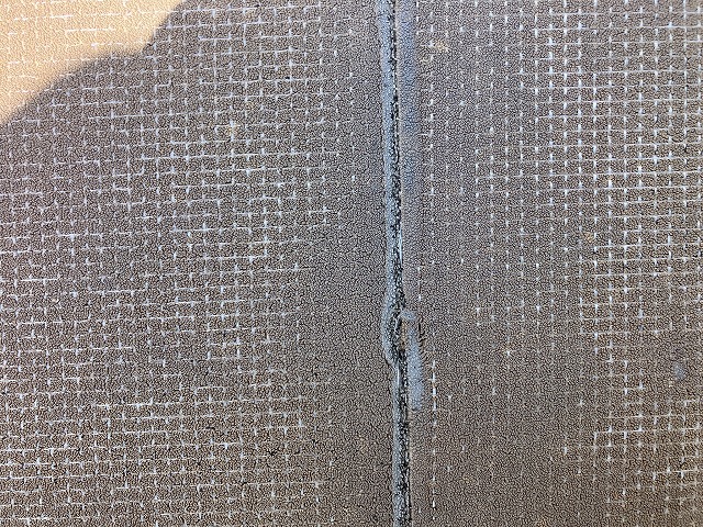 塩ビシートの継ぎ目